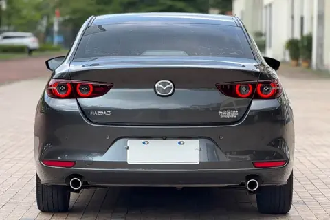 Mazda 3 в аренду фото № 0