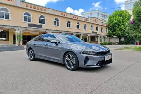 Kia K5 Kia K5