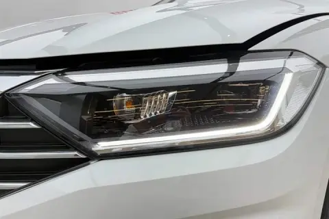 Volkswagen Sagitar в аренду фото № 2
