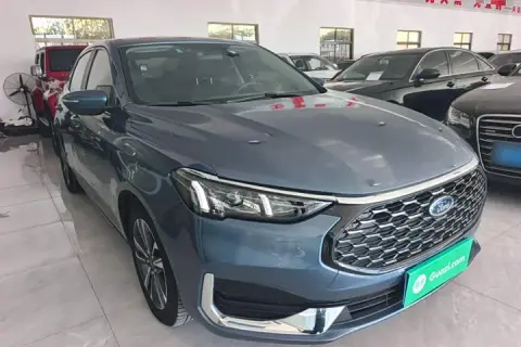 Ford Escort в аренду фото № 1