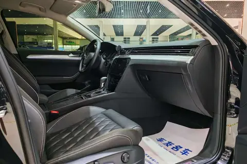 Volkswagen Magotan в аренду фото № 9