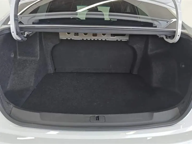 <h1>Chevrolet Cruze</h1> в аренду фото № 5