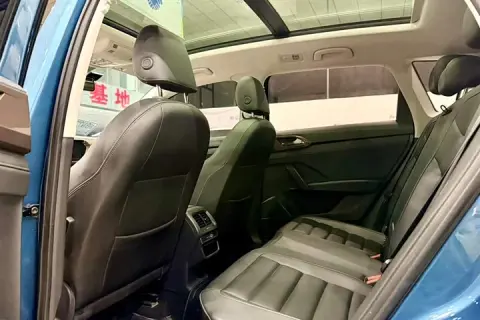 Volkswagen Tharu в аренду фото № 4