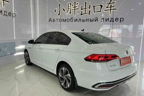 Volkswagen Bora в аренду фото № 2