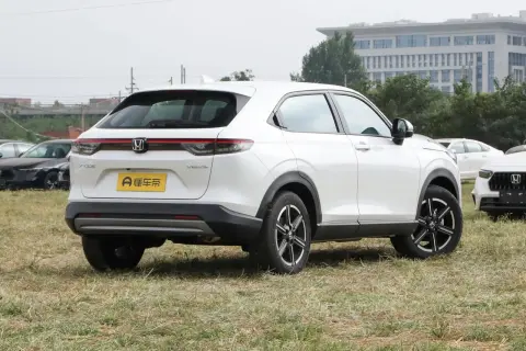 Honda Vezel в аренду фото № 4