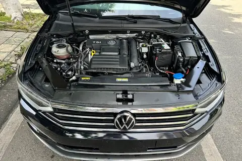 Volkswagen Magotan в аренду фото № 1