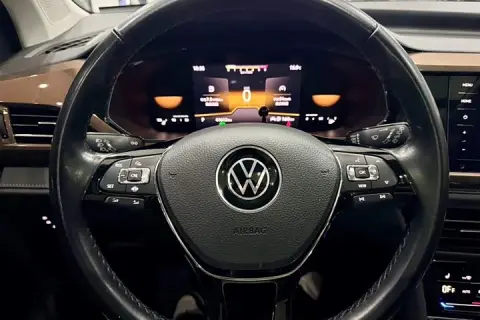 Volkswagen Tharu в аренду фото № 3