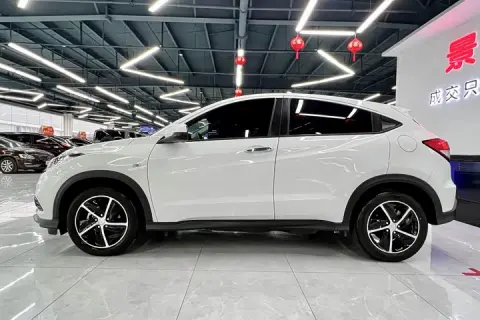 Honda Vezel в аренду фото № 2