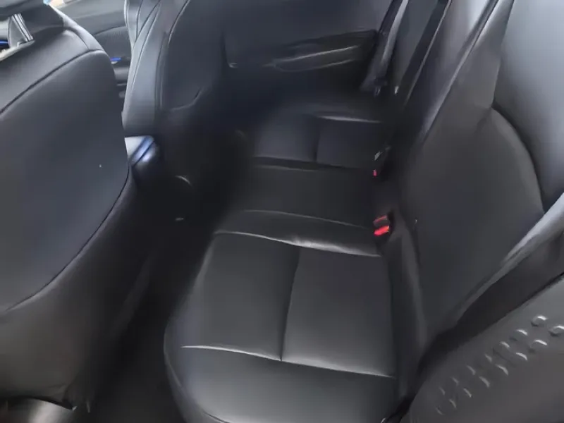 <h1>Toyota C-HR</h1> в аренду фото № 9