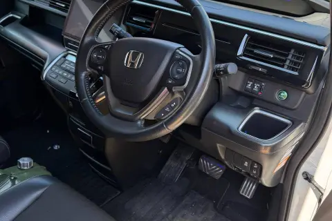 Honda Stepwgn в аренду фото № 1