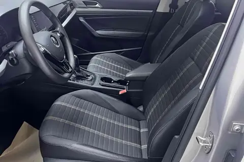 Volkswagen Lavida в аренду фото № 6