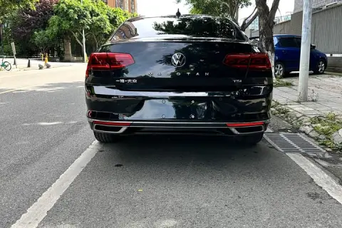 Volkswagen Magotan в аренду фото № 2