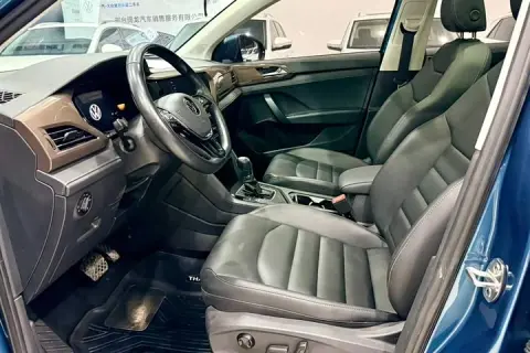 Volkswagen Tharu в аренду фото № 7