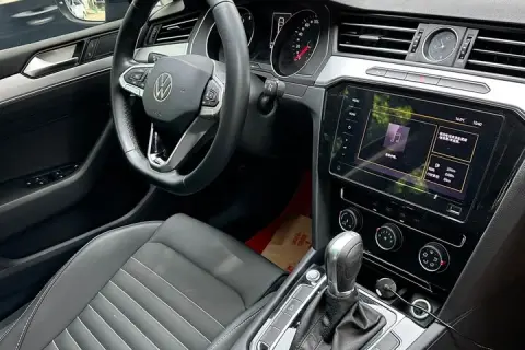 Volkswagen Magotan в аренду фото № 6