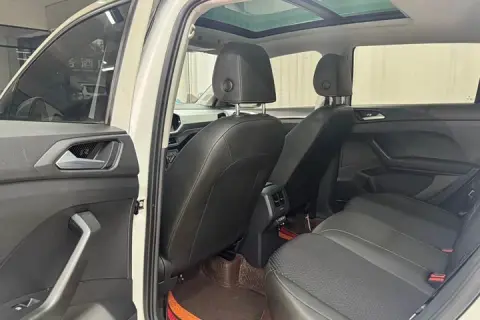 Volkswagen Tacqua в аренду фото № 7