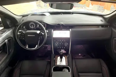 Land Rover Discovery в аренду фото № 3