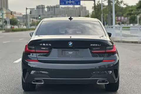 BMW 3 серии в аренду фото № 5