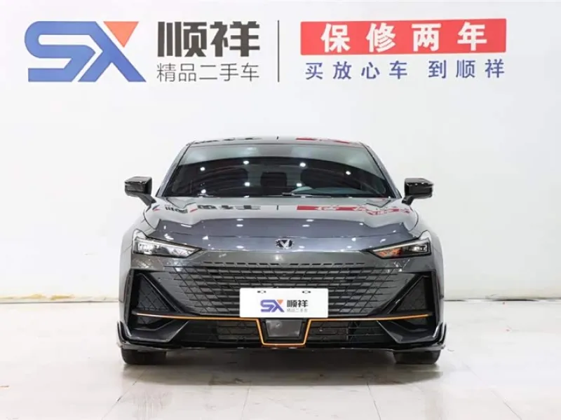 <h1>Changan UNI-V</h1> в аренду фото № 0