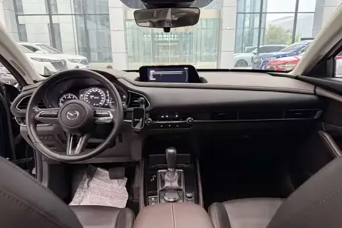 Mazda CX-30 в аренду фото № 9