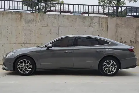 Hyundai Sonata в аренду фото № 1