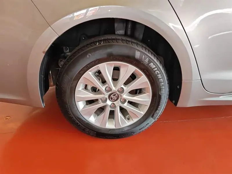 <h1>Toyota Corolla</h1> в аренду фото № 5