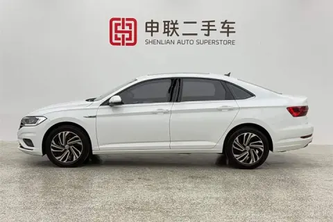 Volkswagen Sagitar в аренду фото № 0
